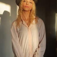 Juliet-juliet-landau-2393977-600-896