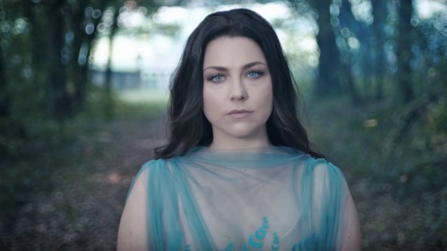 amyleeevanescencespeaktomevid_638.jpg