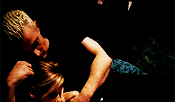 tumblr_muxiz35fdg1spel21o4_250.gif