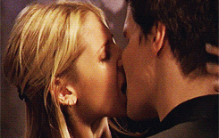 tumblr_m1i67sOnyi1qihsweo2_250.gif