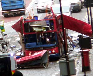 _41277449_bus_close_reader.jpg