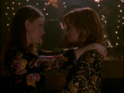 Willow-Tara-willow-and-tara-23575309-500-375.jpg