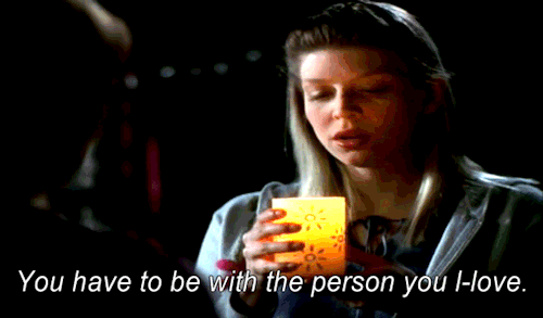 tumblr_mhld9ahrHr1r8gg4qo1_r1_500.gif