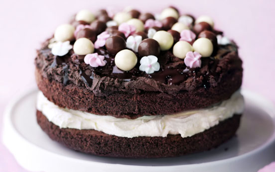 Happy-Easter-cake.jpg
