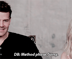 tumblr_onntppIw8V1qd6w3xo6_r1_250.gif
