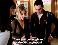 tumblr_mtfclyzJxA1rl4zibo2_250.gif